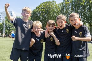 Valencia CF jeugdtrainers naar VV Haastrecht in Haastrecht voor unieke voetbal 3-daagse! 1