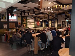 VVH Pubquiz voor de JO15 t/m JO17 5